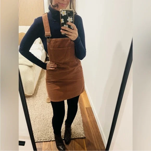 Reformation Lane Jumper corduroy mini Overall Dress size 4 - Picture 2 of 8